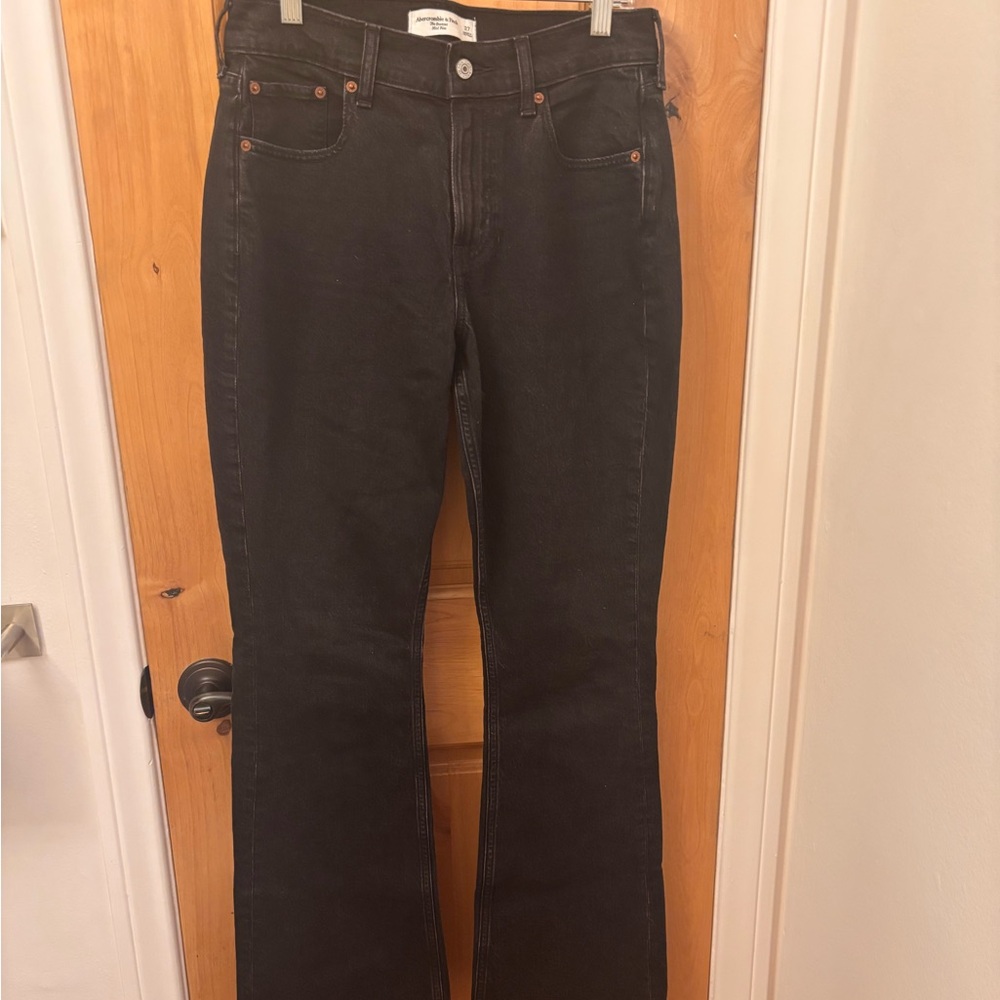 Abercrombie & Fitch Black Bootcut Mid Rise Jeans